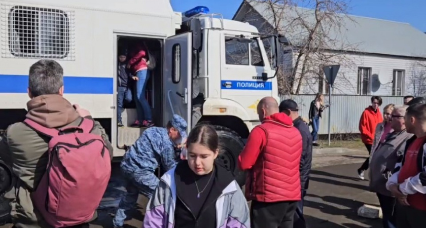 В Оренбурге из-за наводнения началась эвакуация жителей ЖК «Дубки» 